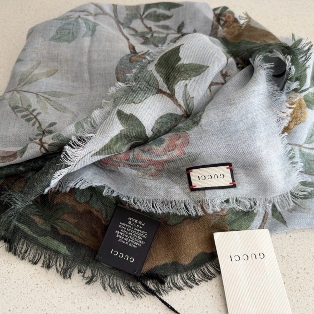 Gucci Tree of Life Scarf - Picture 2 of 4